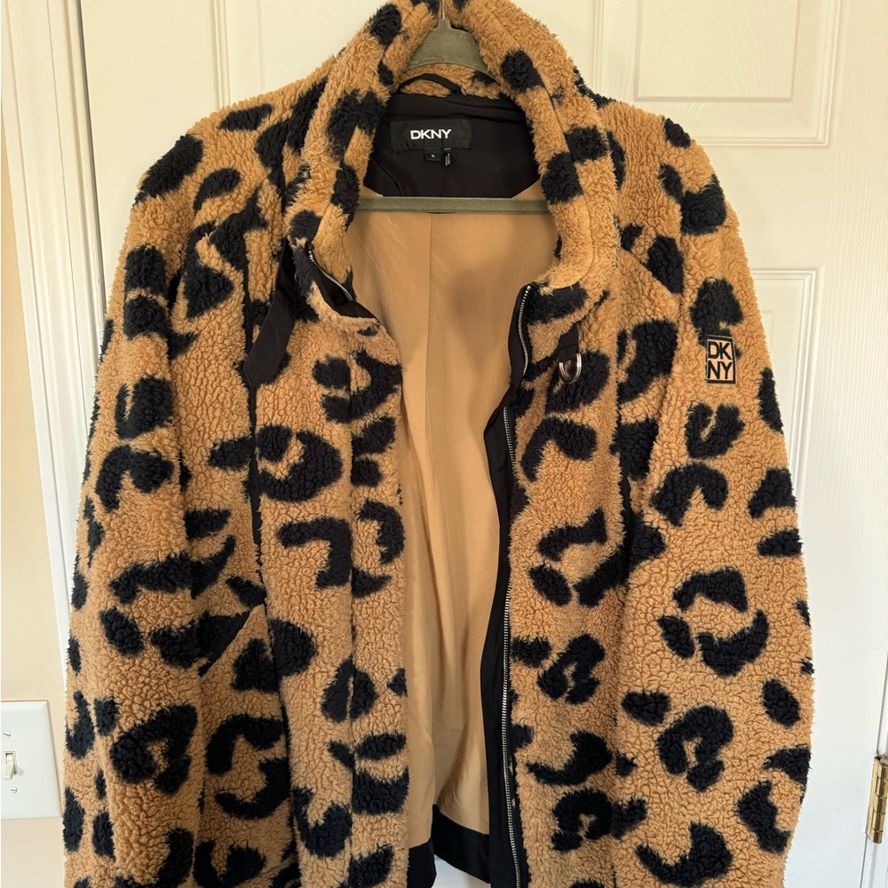 DKNY Leopard Fleece Bomber Jacket/Coat EUC Size XL